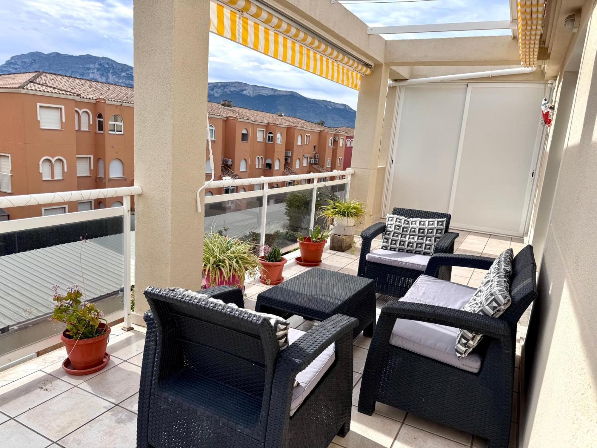 Rosaleda Locdenia Apartment Екстериор снимка